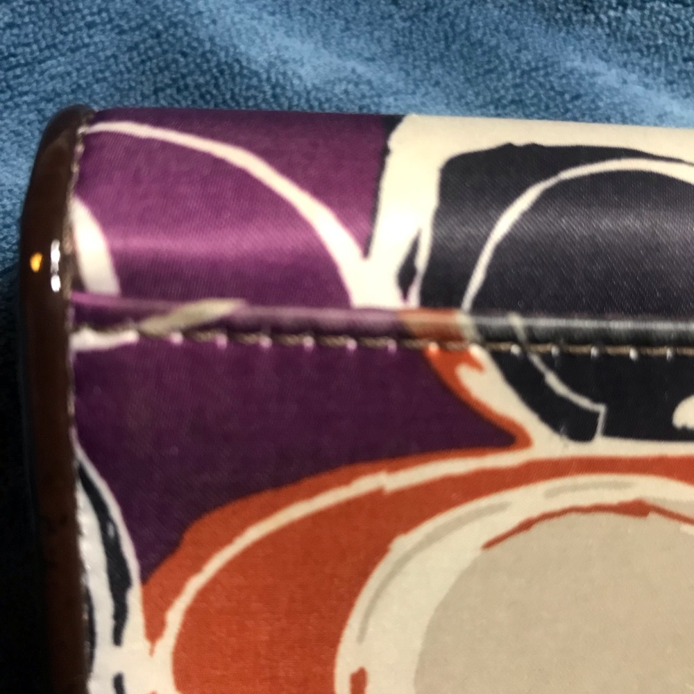 Coach Wallet - Picture 6 of 7
